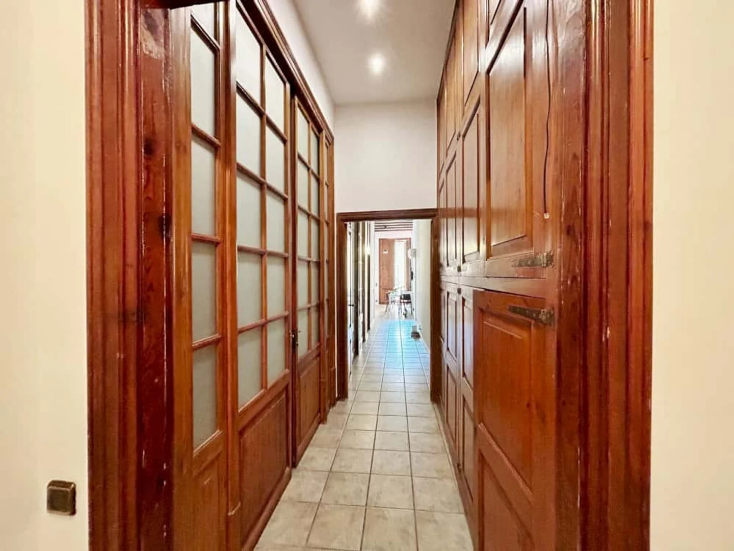 Comfortable and spacious student room in 