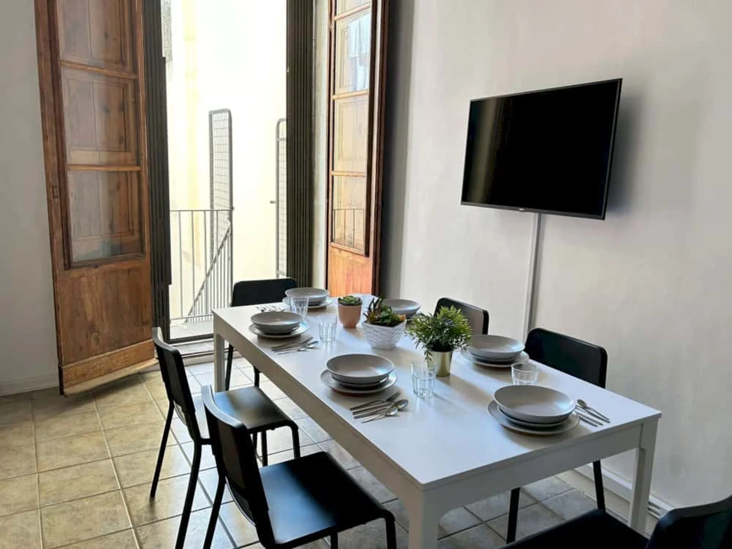 Economical student room with convenient location in 