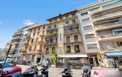 Entire apartment at 10 Rue Clément Roassal, 06000 Nice, France, image 4 of 9