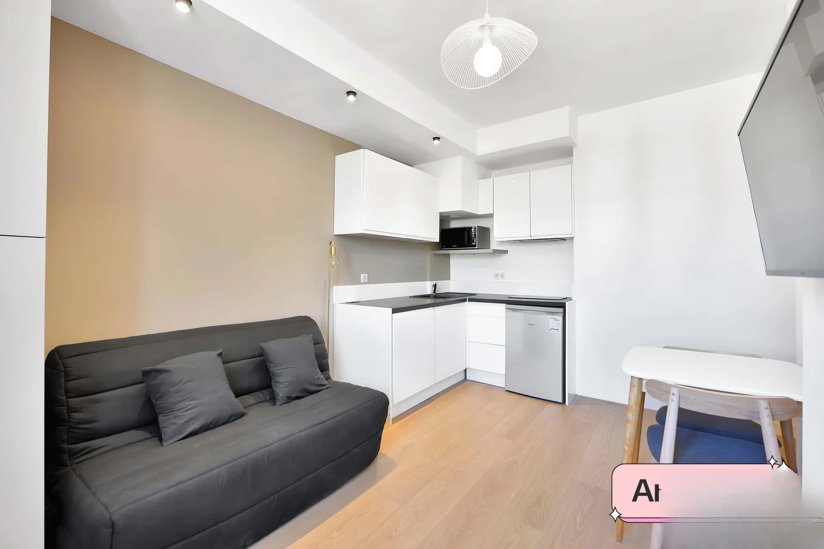 10 Rue Clément Roassal, 06000 Nice, France