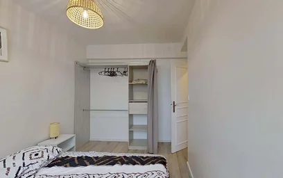 Chambre privée à Angle de la rue d auge et de la, 7 Rue Sainte-Paix, 14000 Caen, France, image 5 de 26