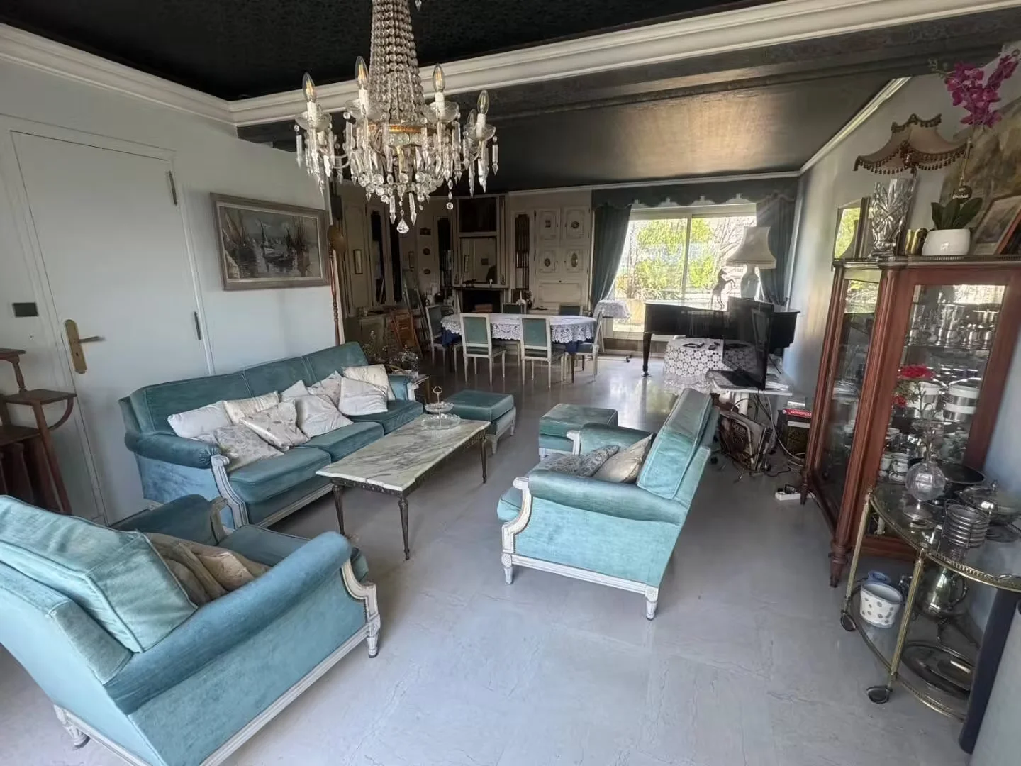 Comfortable and spacious student room in 