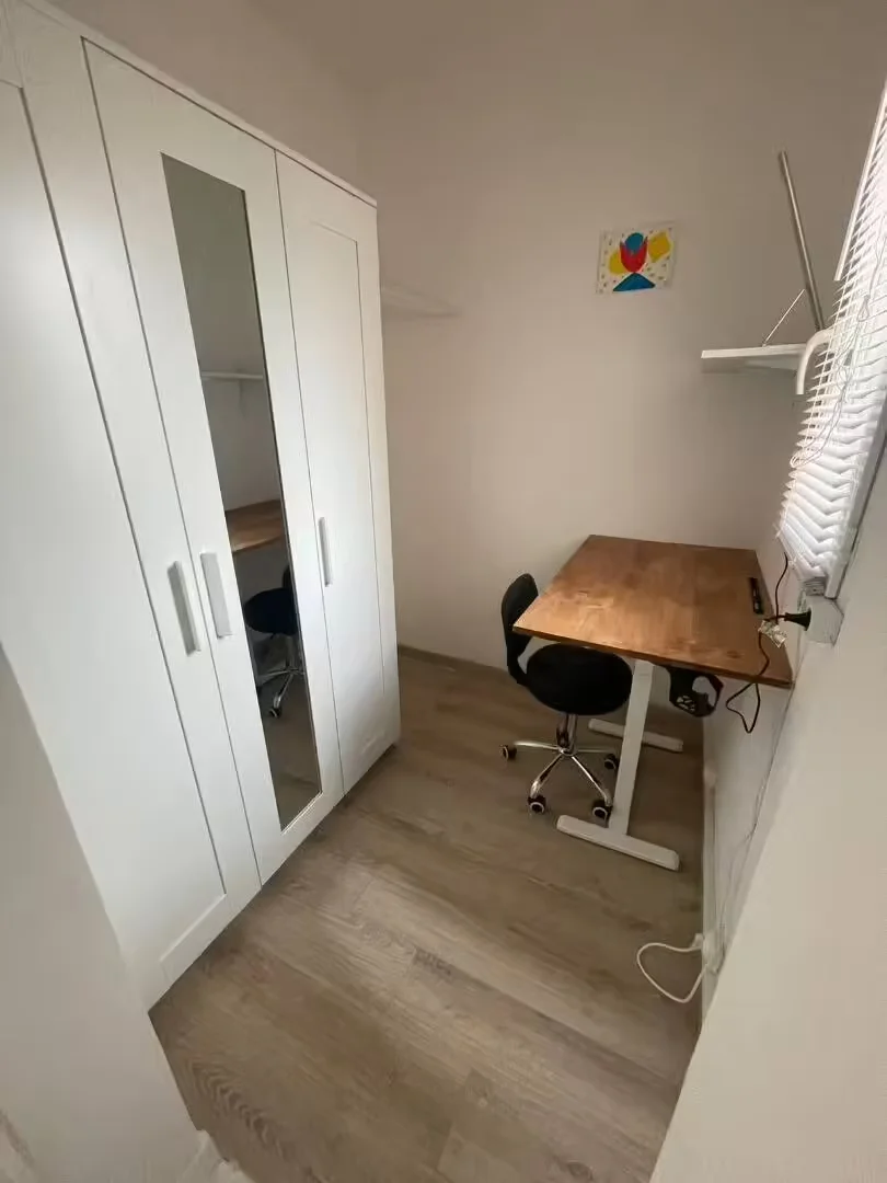 Niedrogi pokój studencki blisko kampusu w 