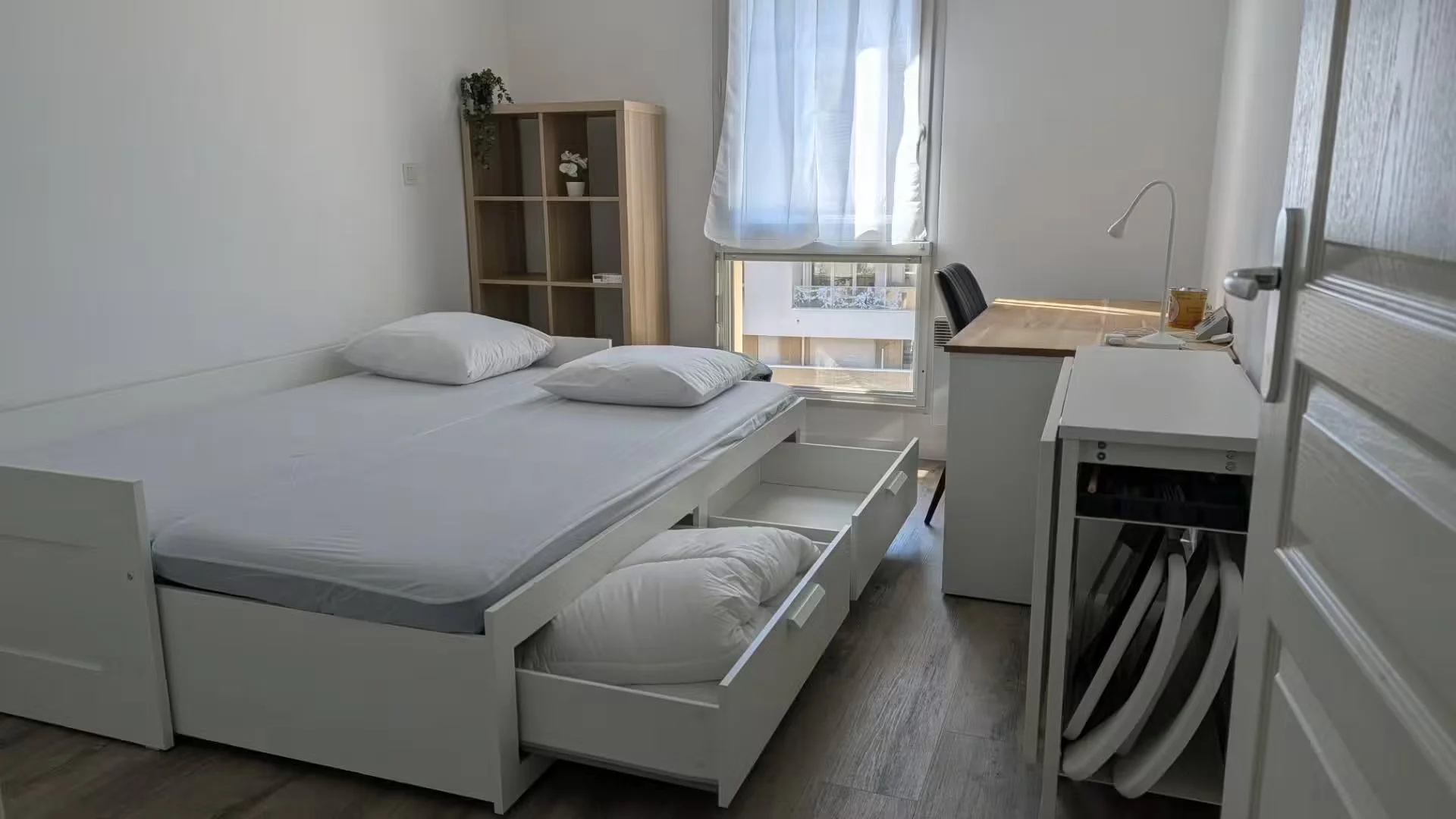 Habitación acogedora para estudiantes disponible en 