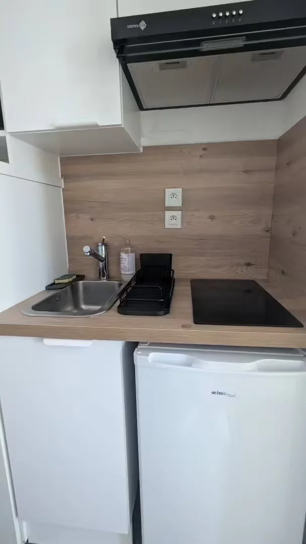 Habitación para estudiantes en  con modernas comodidades