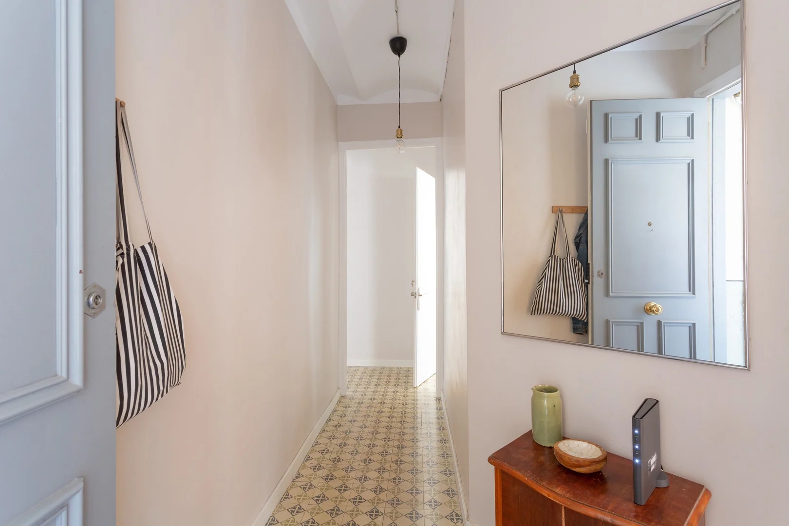 Chambre d'étudiant confortable et spacieuse dans 