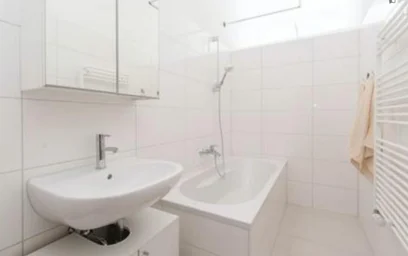 Chambre privée à Hermann Str., image 12 de 16