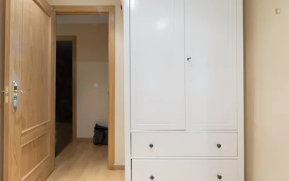 Stanza privata in Calle de Juan Duque, immagine 3 di 15