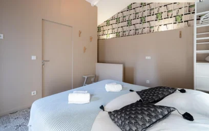 Appartamento intero in Rua de Dom Manuel II, immagine 1 di 35