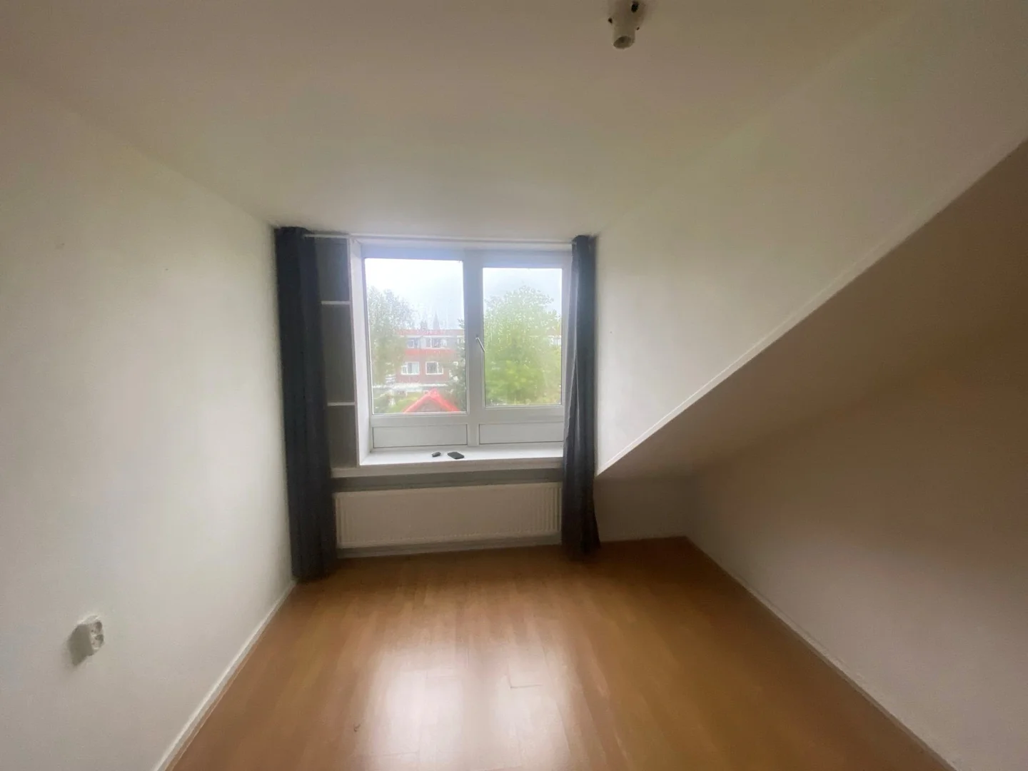 Komfortables und geräumiges Studentenzimmer in 
