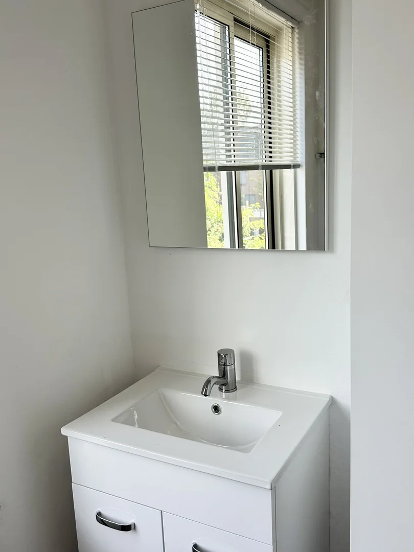 Habitación estudiantil económica con ubicación conveniente en 