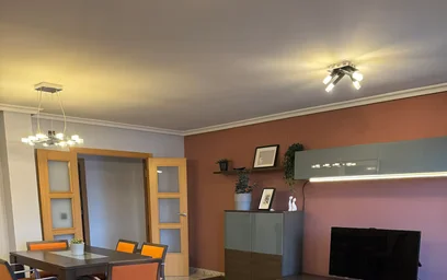 Habitación en alquiler con cama doble {area}