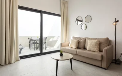 Alojamiento con 3 habitaciones en {area}