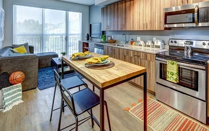 Appartamento intero in residence in 215 W Phoenix Ave, Flagstaff, AZ 86001, USA, immagine 3 di 23