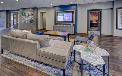 Alojamiento entero en residencia en 13508 Avalon Heights Blvd, Tampa, FL 33613, imagen 17 de 18