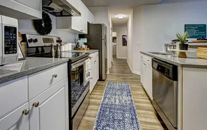 Alojamiento entero en residencia en 13508 Avalon Heights Blvd, Tampa, FL 33613, imagen 3 de 18