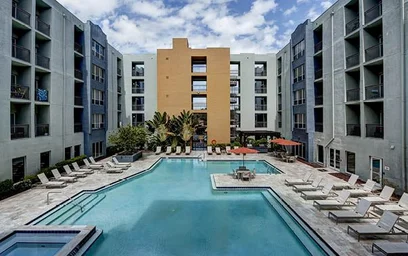Alojamiento entero en residencia en 13508 Avalon Heights Blvd, Tampa, FL 33613, imagen 9 de 18