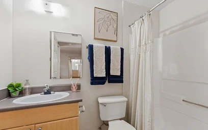 Entire apartment in residence at 1825 W Call St, Tallahassee, FL 32304, United States, image 3 of 19