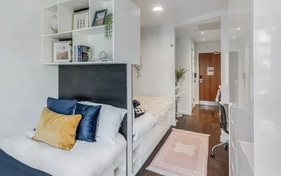 Appartamento intero in residence in 18 Paul St, London EC2A 4JH, United Kingdom, immagine 45 di 49