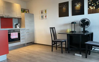 Dairenin tamamı konumu Deutz-Kalker Straße, Innenstadt, 2 7 görüntüsü