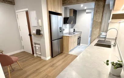 Private room at Calle de Núñez Morgado, Chamartín, image 7 of 10