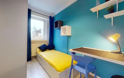{area} de çift kişilik yataklı kiralık oda