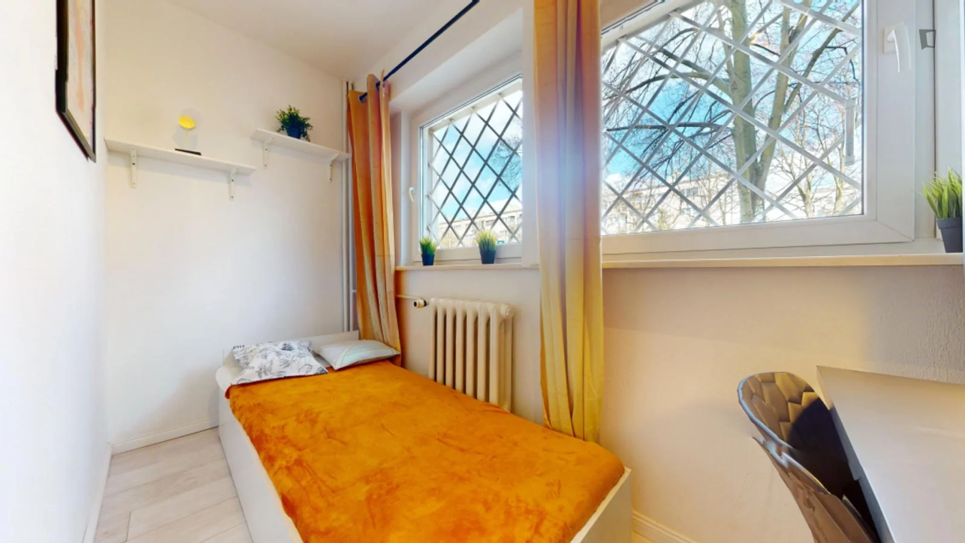 'de öğrenci dairesinde, tamamen mobilyalı kiralık oda