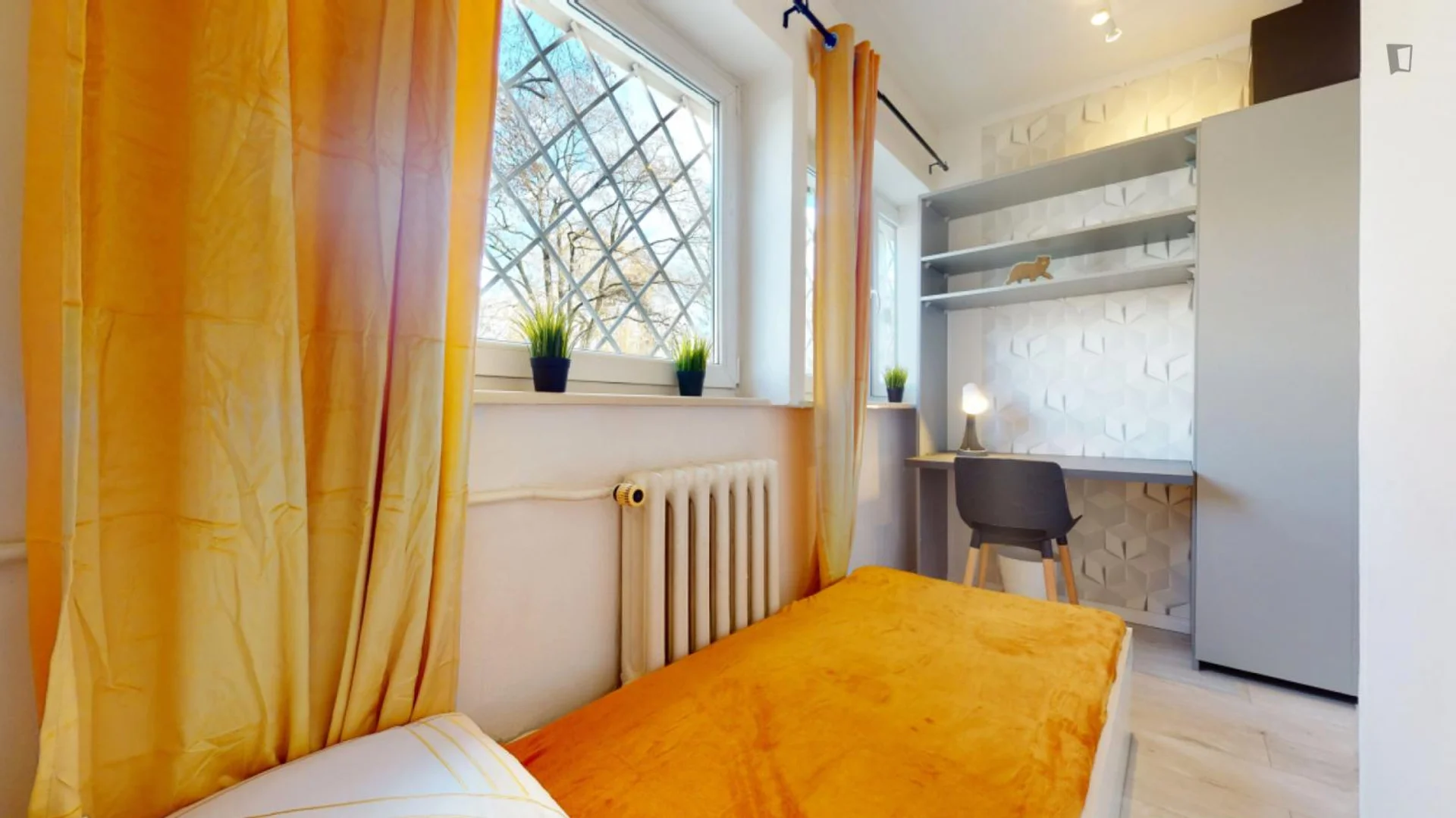 'de öğrenci dairesinde, tamamen mobilyalı kiralık oda