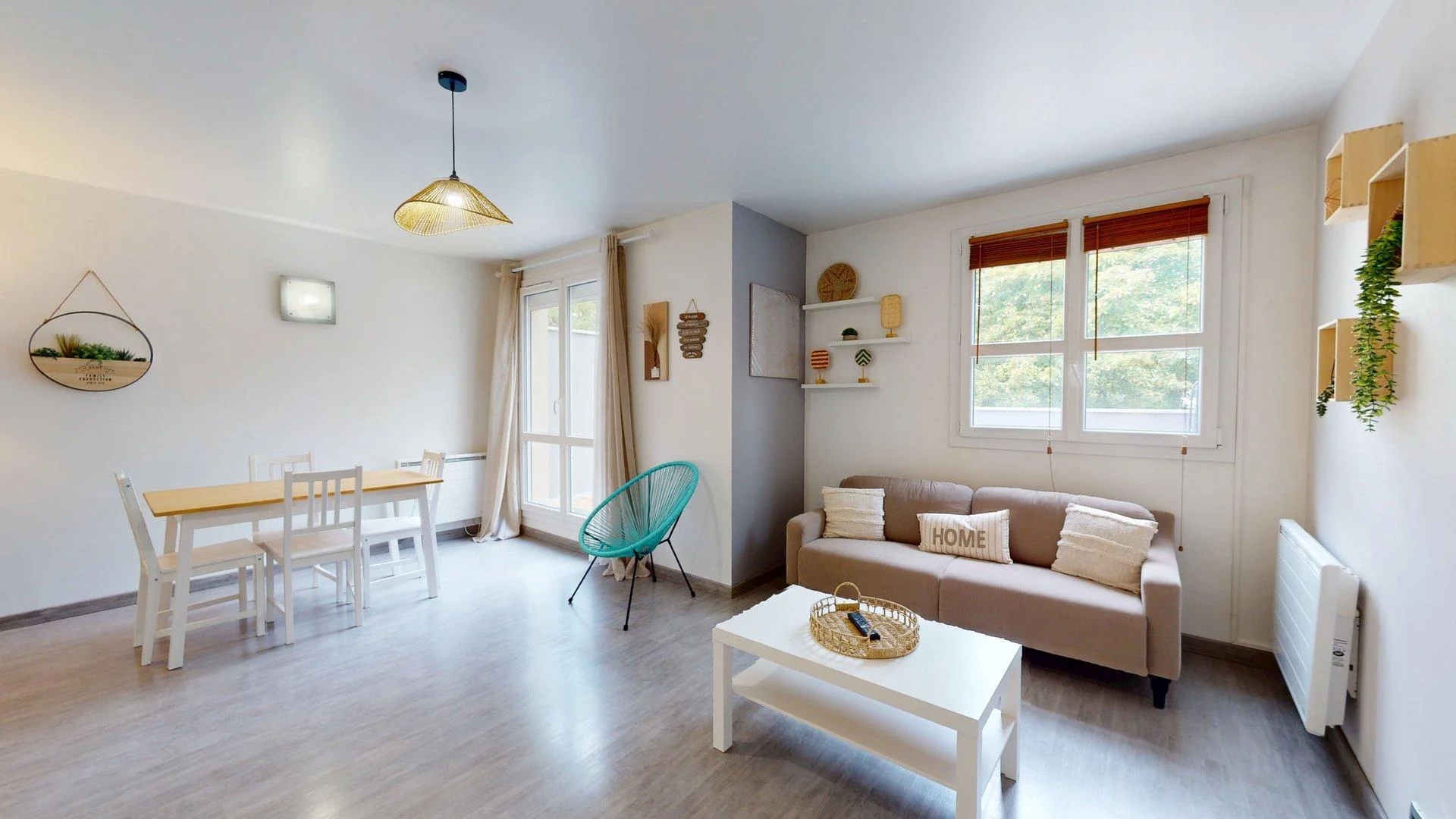 Economical student room with convenient location in 