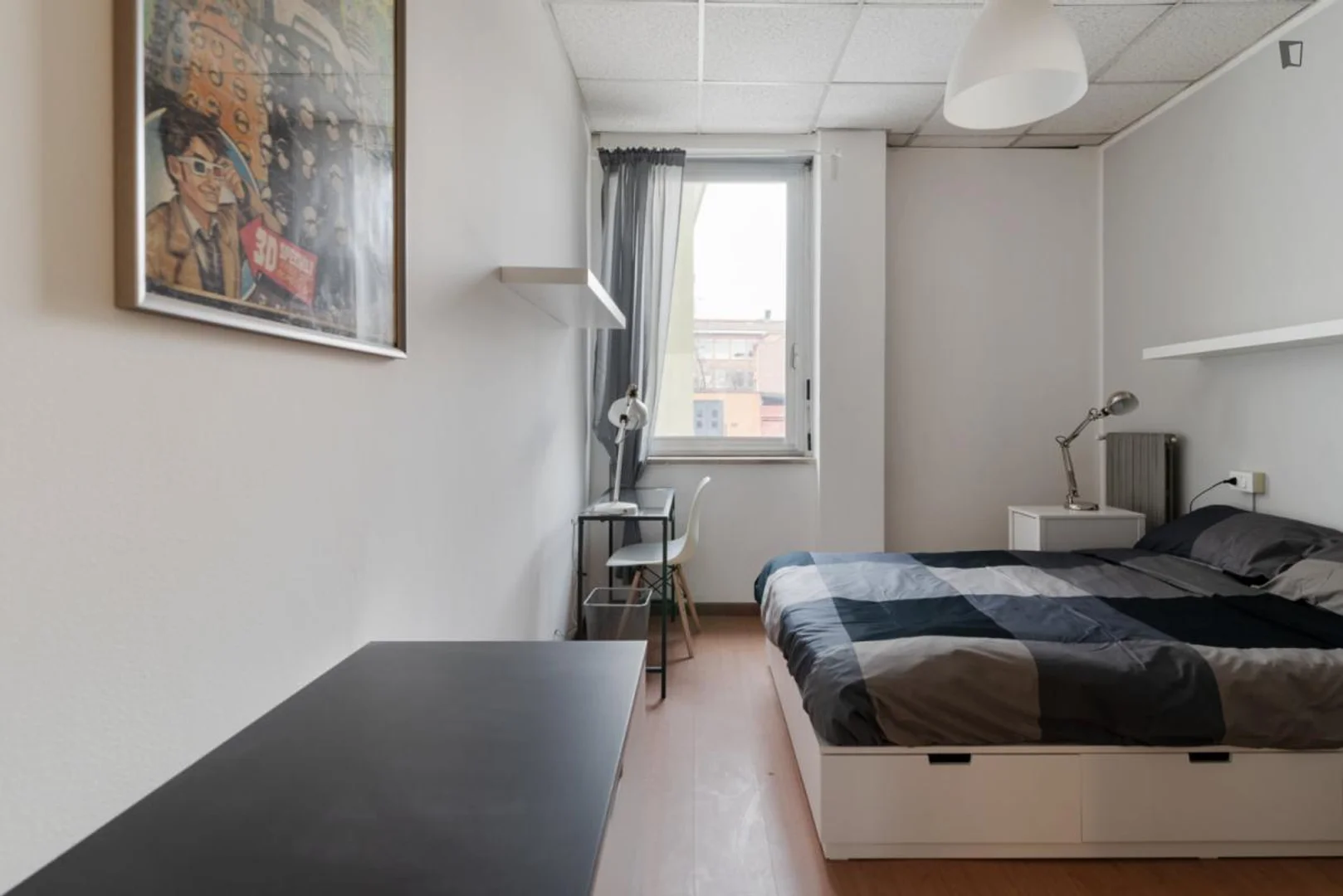Habitación asequible para estudiantes con buena iluminación en 