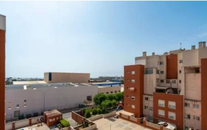 Entire apartment at Calle Mariana Pineda, image 4 of 10