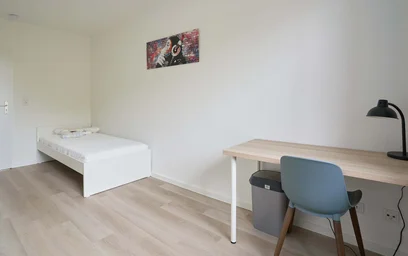 {area} de ucuz özel oda