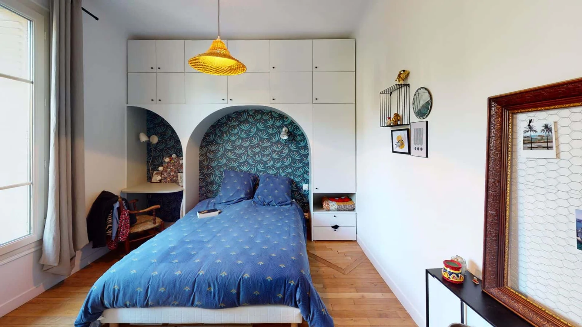 Budget-friendly student room close to campus in 