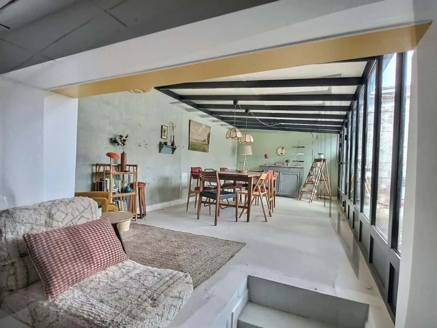 Comfortable and spacious student room in 