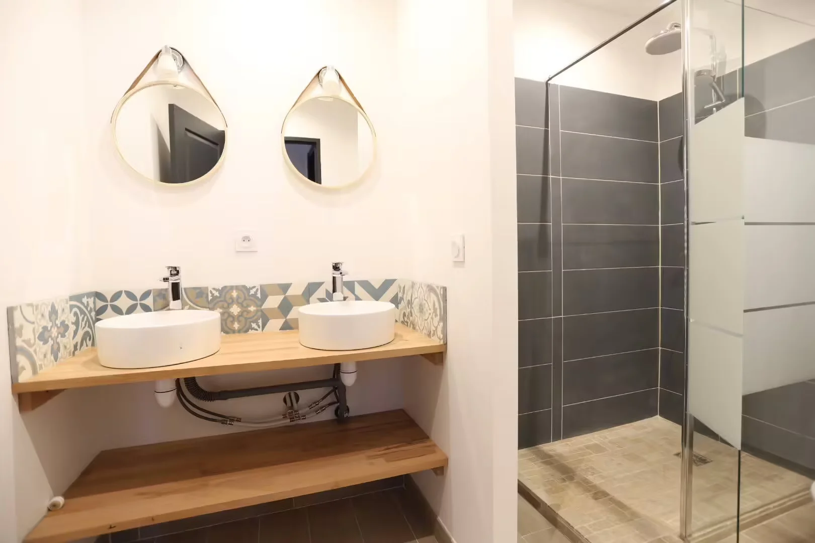 Habitación estudiantil económica con ubicación conveniente en 