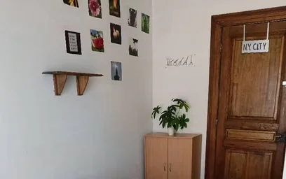 Cheap private room in {area}