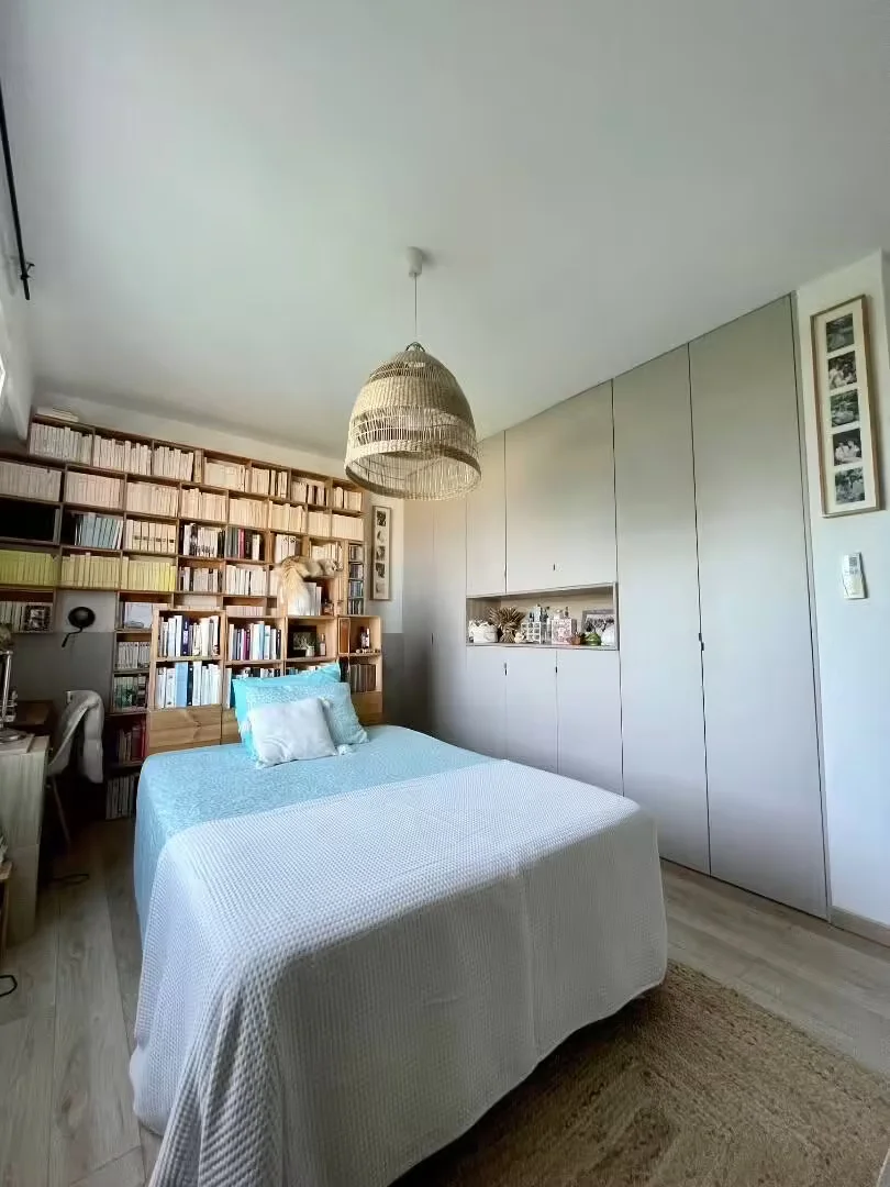 Budget-friendly student room close to campus in 