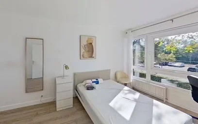 Jasny pokój prywatny w {area}