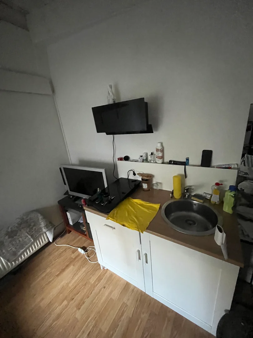 Camera per studenti economica vicino al campus a 