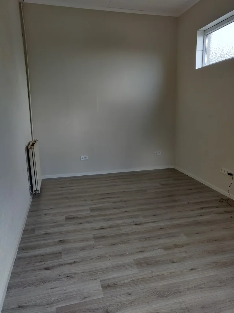 Bright and airy student room with easy university access in 