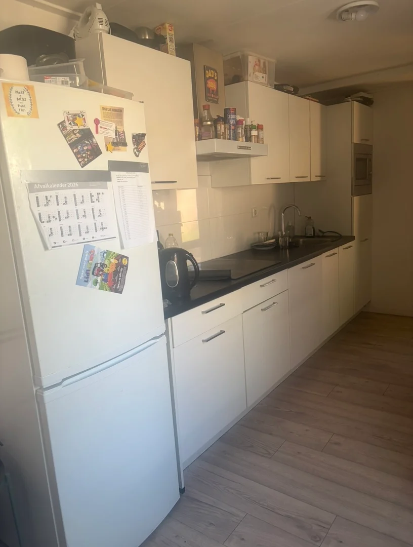 Funktionelles Studentenzimmer perfekt zum Studieren in 