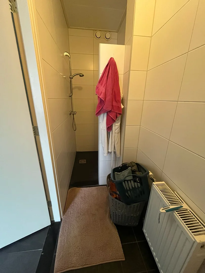 Komfortables und geräumiges Studentenzimmer in 