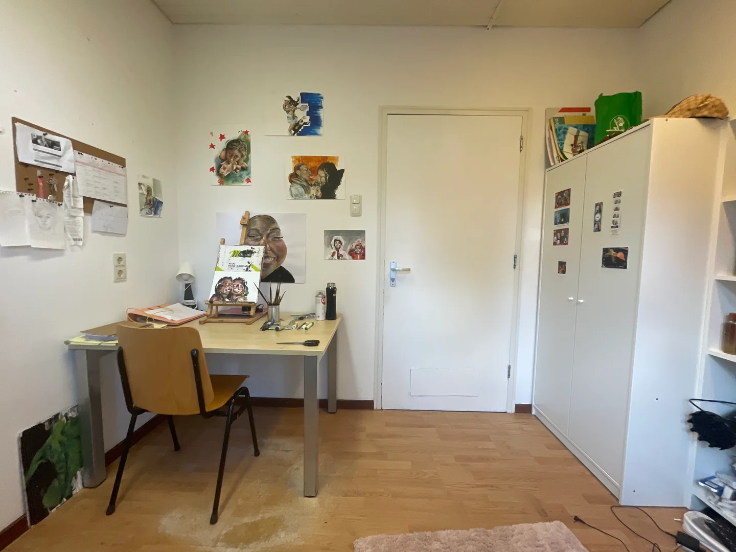 Cozy room for students available in 