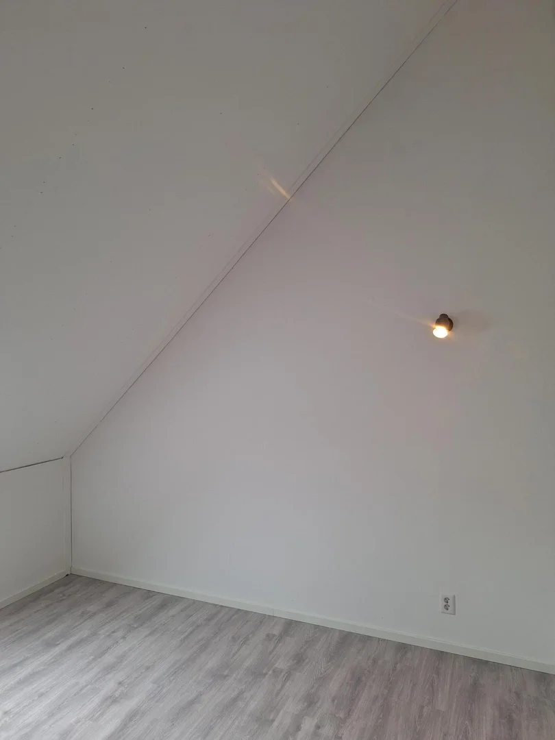 Habitación acogedora para estudiantes disponible en 