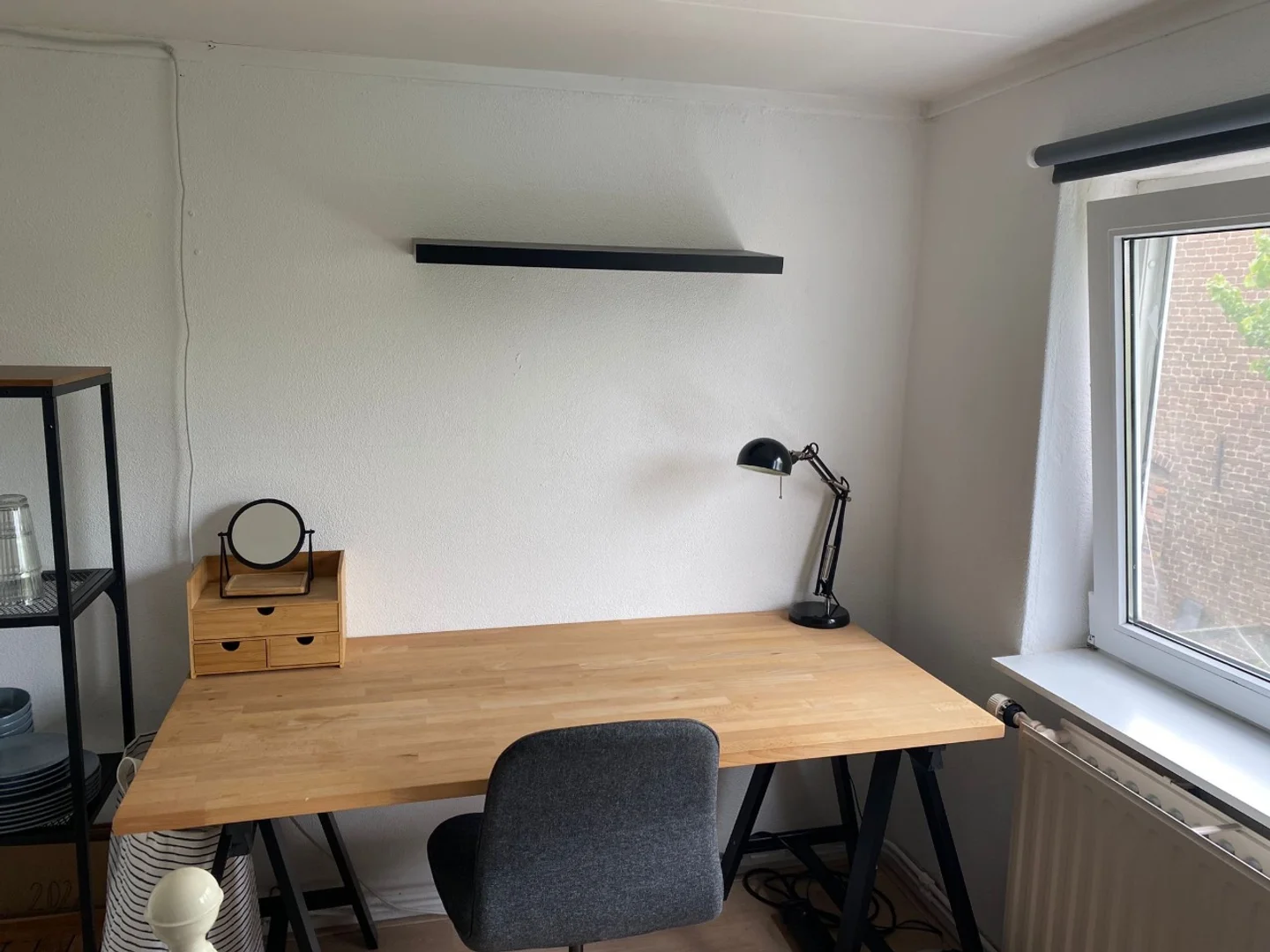 Confortevole e spaziosa stanza per studenti in 