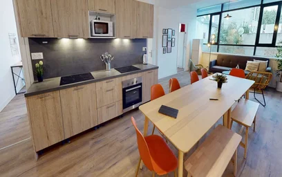 Private room at Avenue Sainte-Anne, image 8 of 24