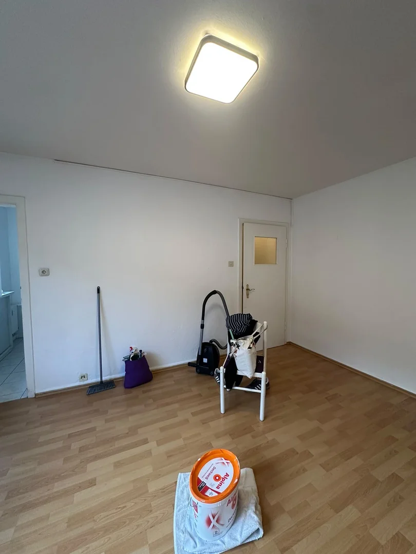 Habitación en apartamento estudiantil en alquiler en , completamente amueblado