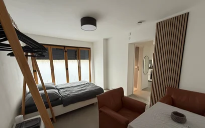 Appartamento intero in Hohentwielstraße, immagine 2 di 9