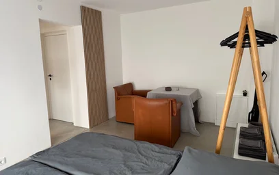 Appartamento intero in Hohentwielstraße, immagine 3 di 9