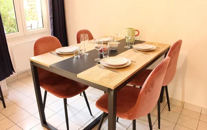 Entire apartment at Boulevard Marie et Alexandre Oyon, image 5 of 24
